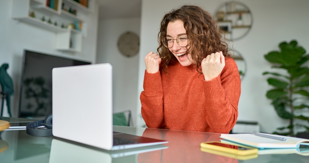 10 Tips on Applying for Financial Aid & Scholarships 10 Tips on Applying for Financial Aid & Scholarships