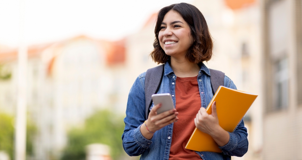 A Guide to Grants & Scholarships for Women A Guide to Grants & Scholarships for Women